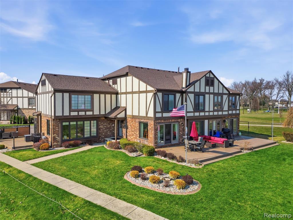 102 Lac Sainte Claire Drive, Saint Clair Shores, MI 48082 — Photo 6