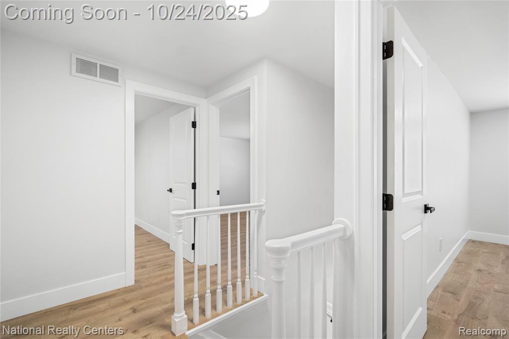 4427 Westover Drive, West Bloomfield, MI 48323 — Photo 19