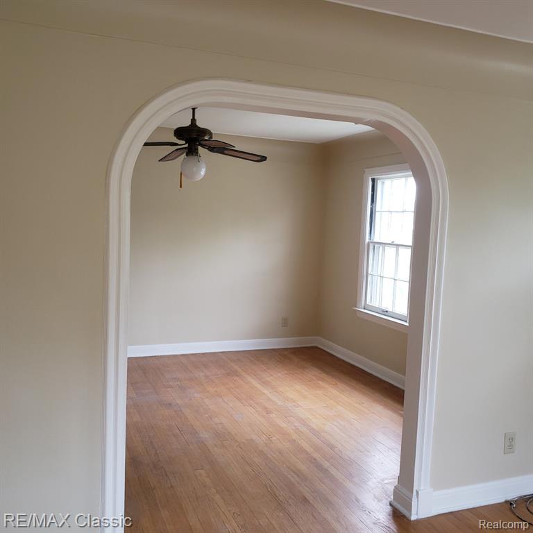 16215 and 16217 Greenview Avenue, Detroit, MI 48219 — Photo 4