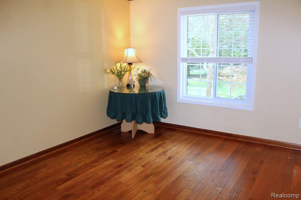 8620 RATTALEE LAKE Road, Clarkston, MI 48348 — Photo 10