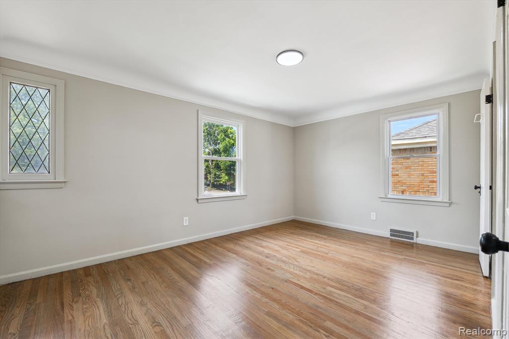 5365 W OUTER Drive, Detroit, MI 48235 — Photo 41