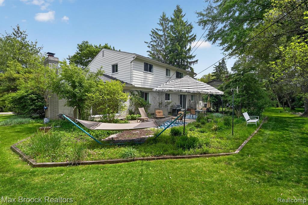 7456 Glengrove Drive, Bloomfield Hills, MI 48301 — Photo 45
