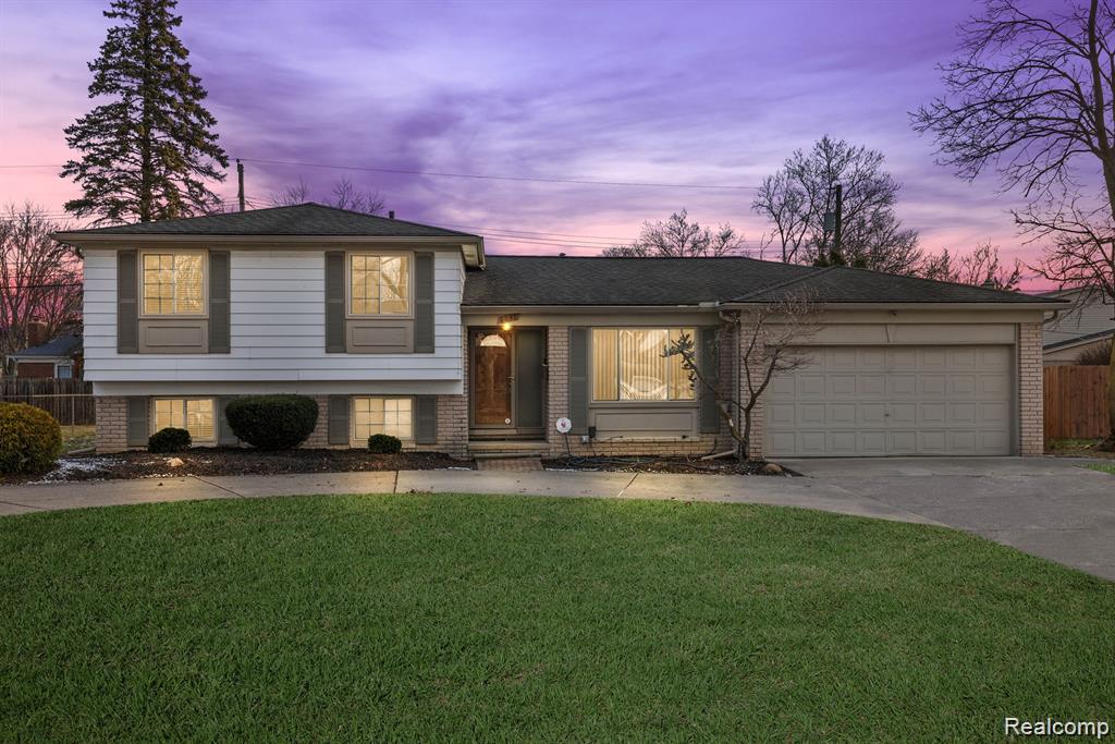 4058 Colonial Boulevard, Troy, MI 48085 — Photo 52