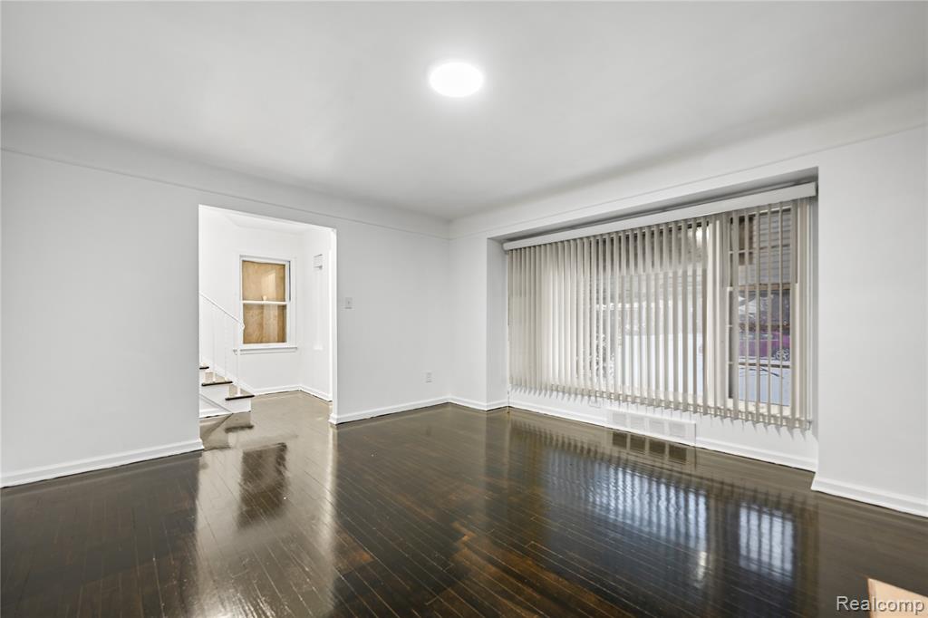8130 Ward Street, Detroit, MI 48228 — Photo 10