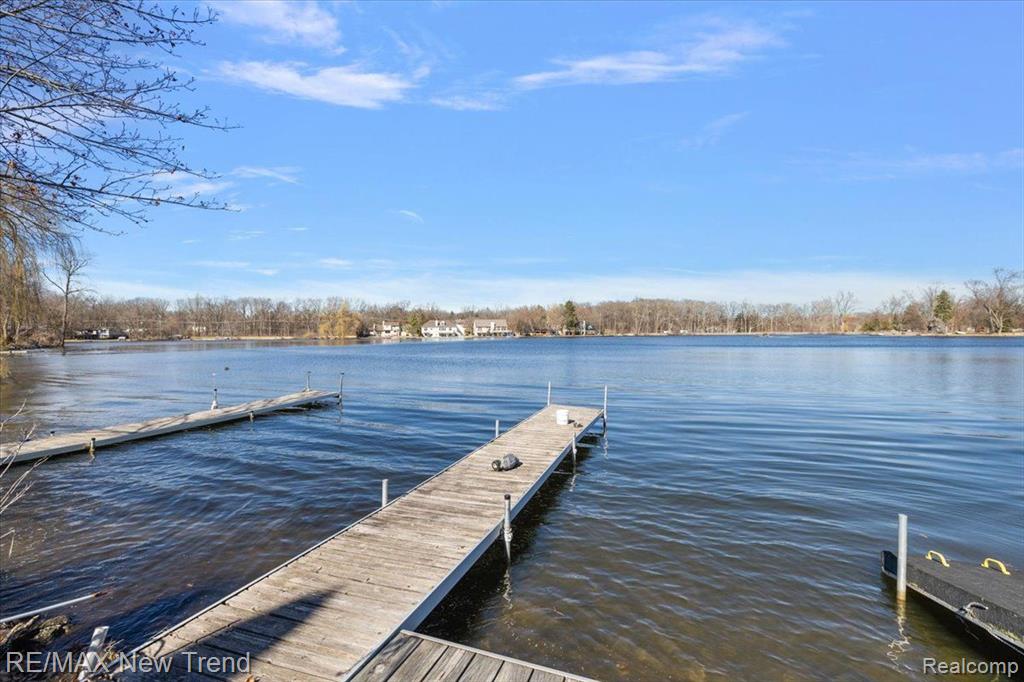 7135 CAPRI Drive, White Lake, MI 48383 — Photo 40