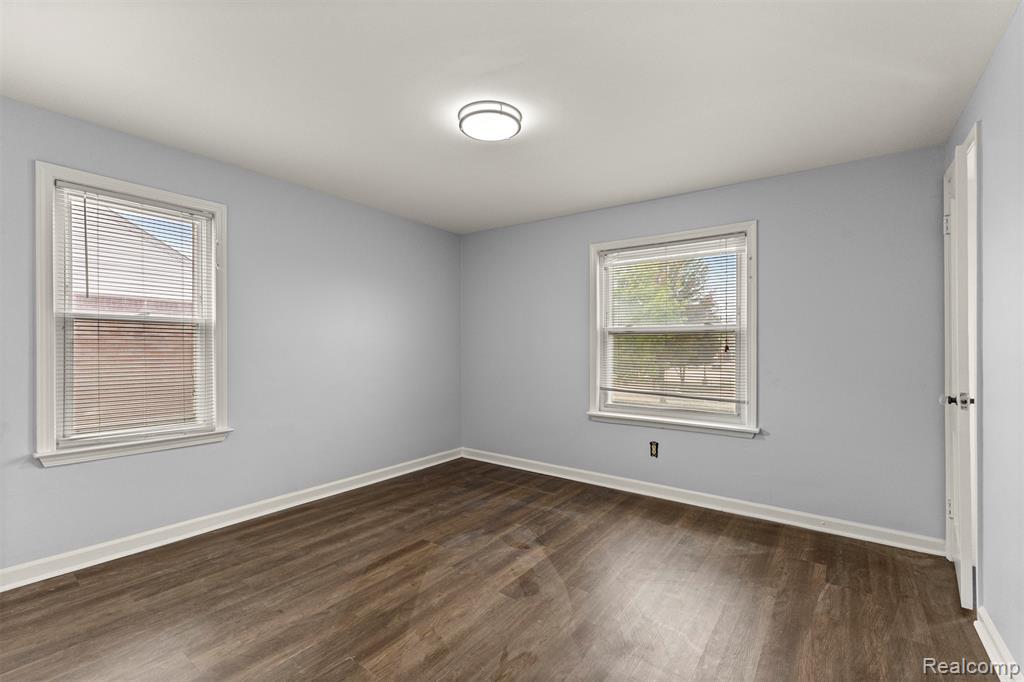 6918 Manor Street, Dearborn, MI 48126 — Photo 16