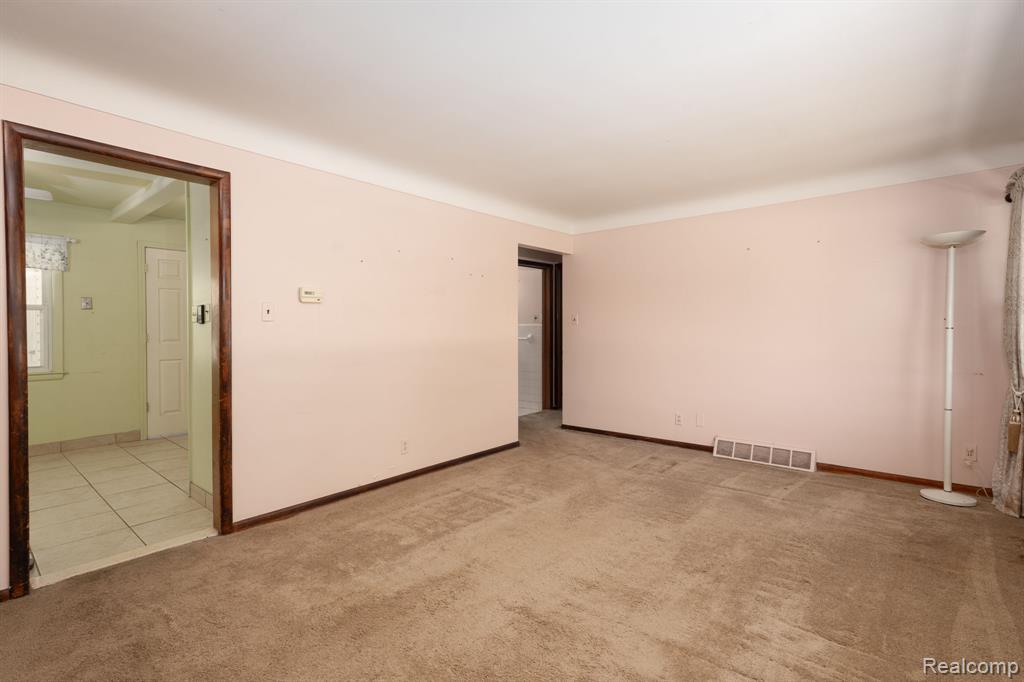 426 Driftwood Avenue, Rochester Hills, MI 48307 — Photo 11