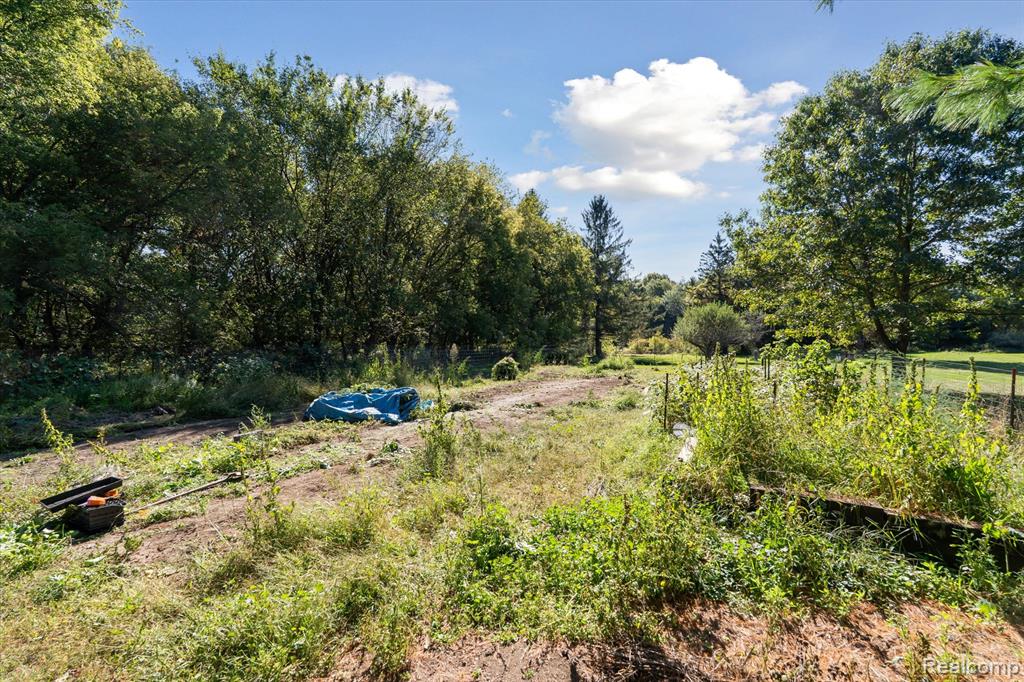 2860 E Coon Lake Road, Howell, MI 48843 — Photo 35
