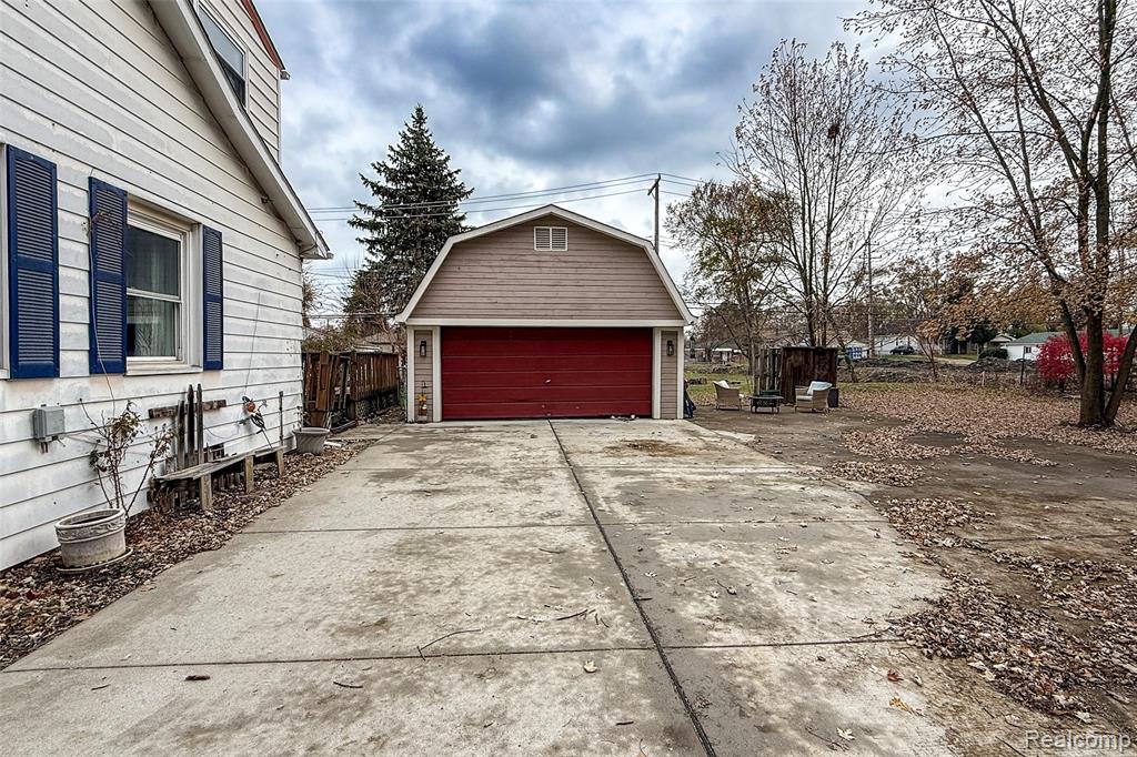 5381 Merrick Street, Dearborn Heights, MI 48125 — Photo 39
