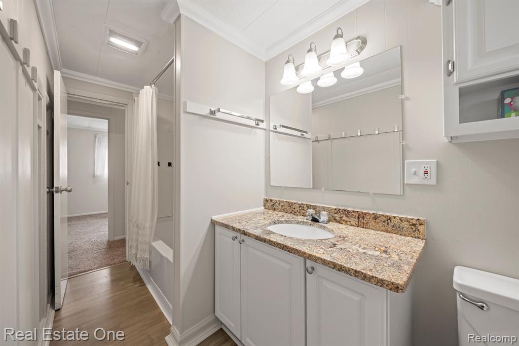 542 SNYDER Road, Highland, MI — Photo 12