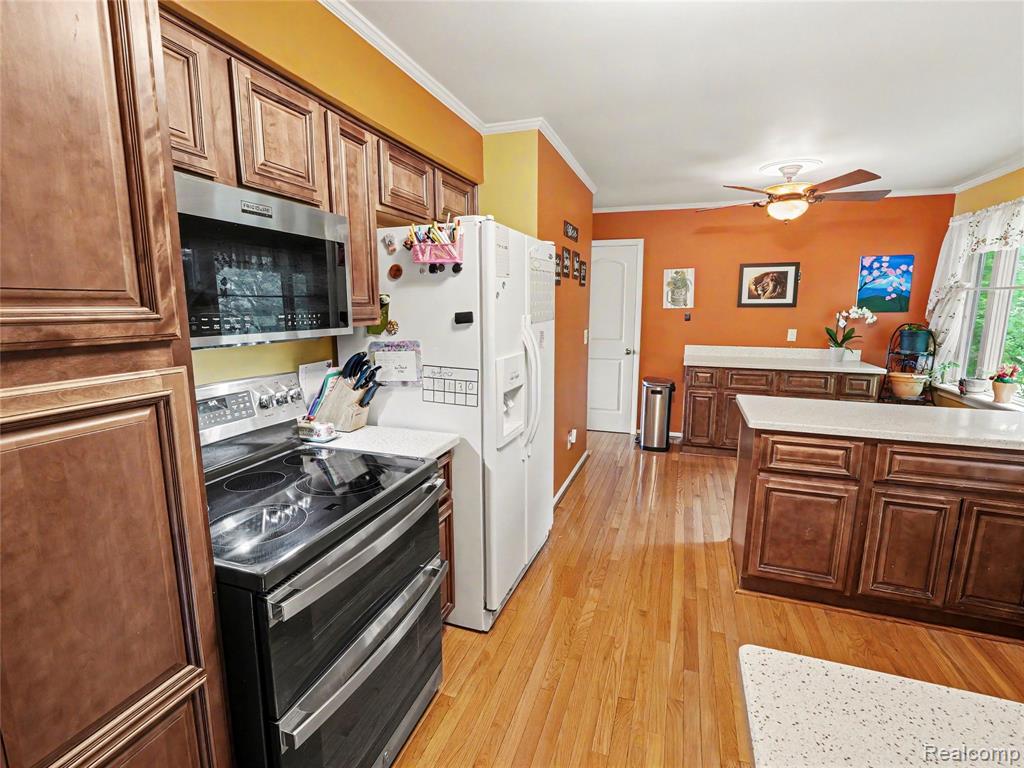 8614 Meadowland Court, Saline, MI 48176 — Photo 6
