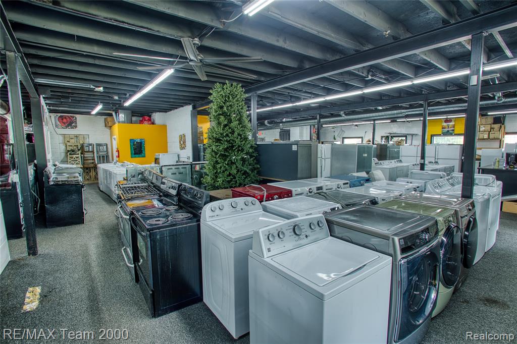 22140 W 7 Mile Road, Detroit, MI 48219 — Photo 17