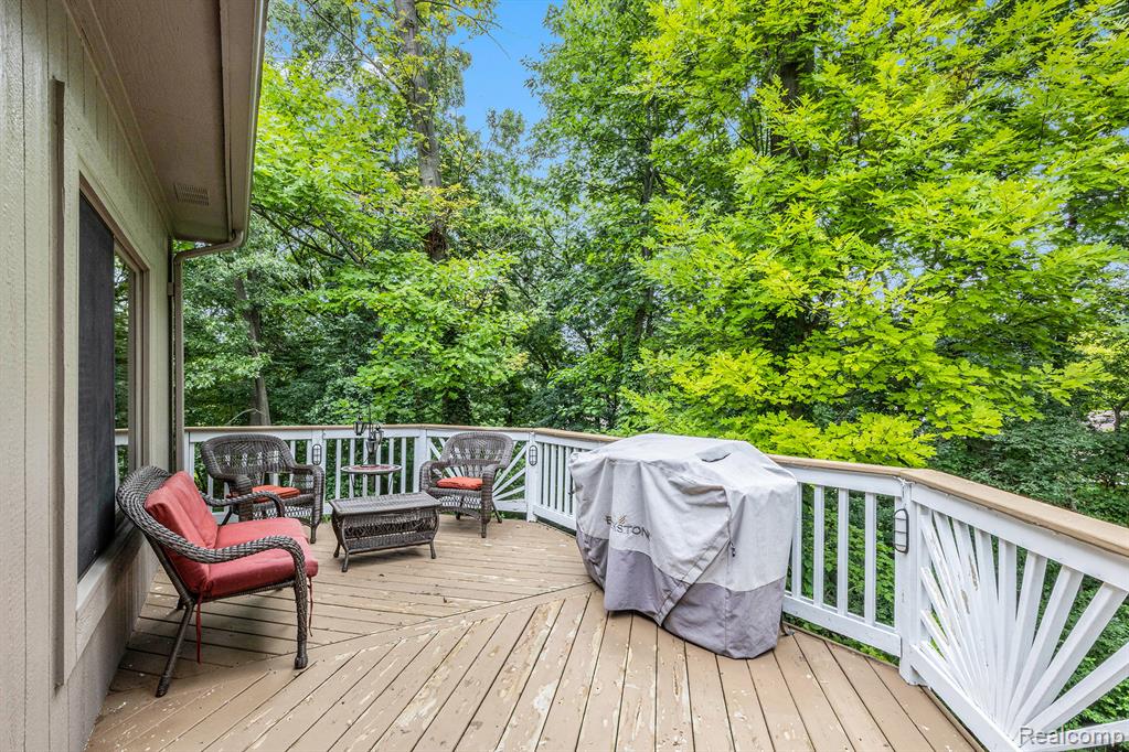 9780 Oak Valley Drive, Clarkston, MI 48348 — Photo 34