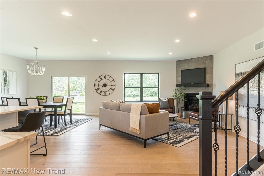 3184 ROMA Court, Wixom, MI 48393 — Photo 3