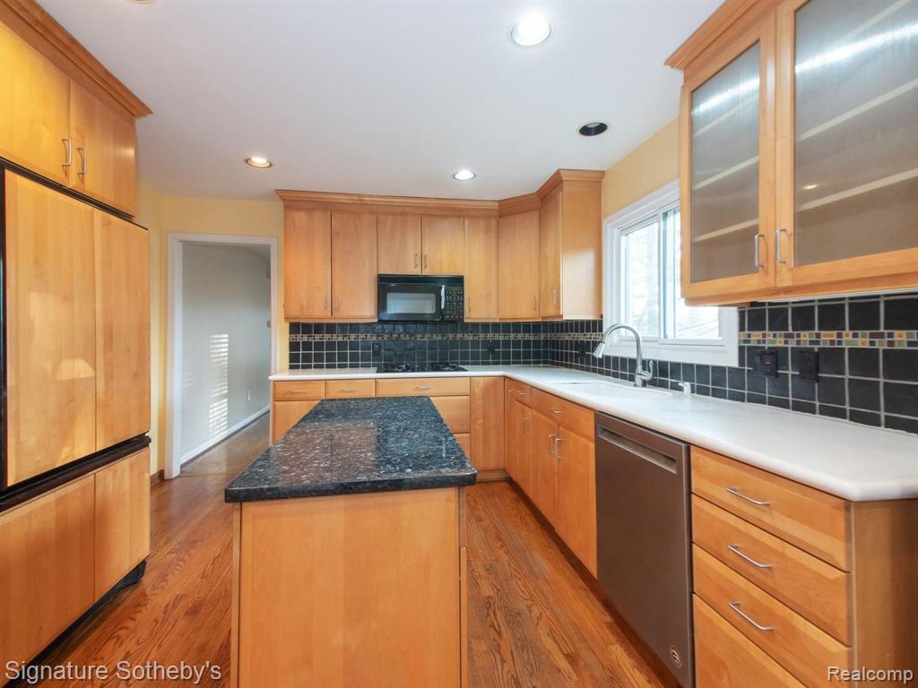 4746 HEDGEWOOD Drive, Bloomfield Hills, MI — Photo 10