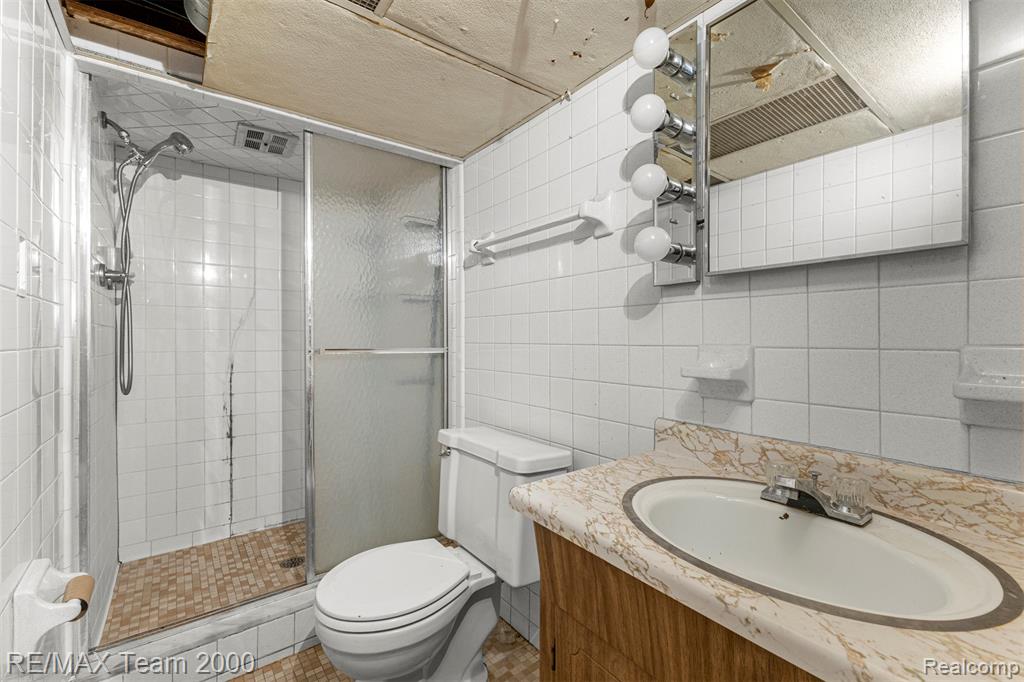 22101 Church Street, Oak Park, MI 48237 — Photo 12