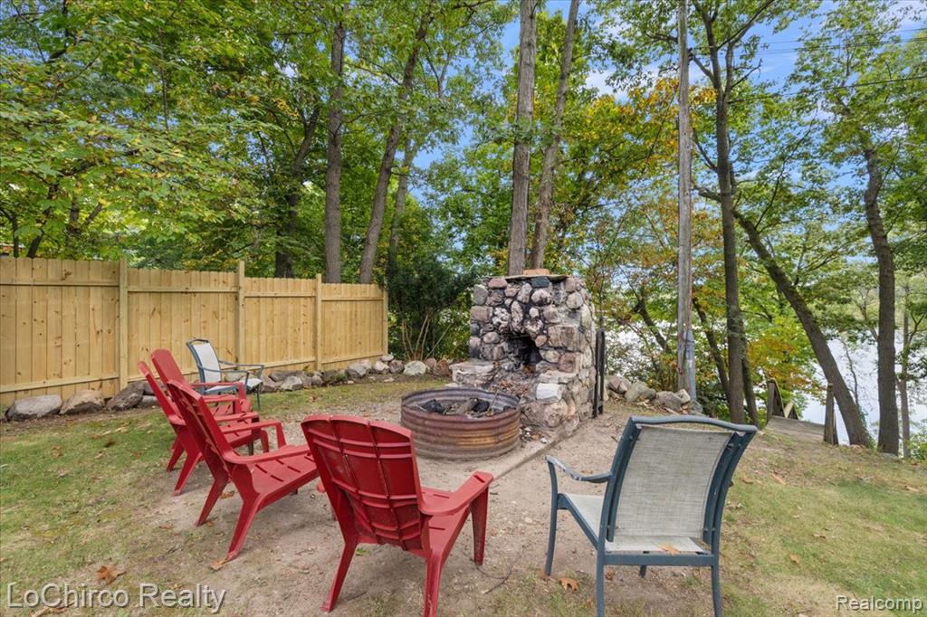 8646 Thendara Boulevard, Clarkston, MI 48348 — Photo 15