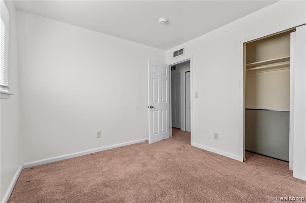 16230 Winston Street, Detroit, MI 48219 — Photo 12