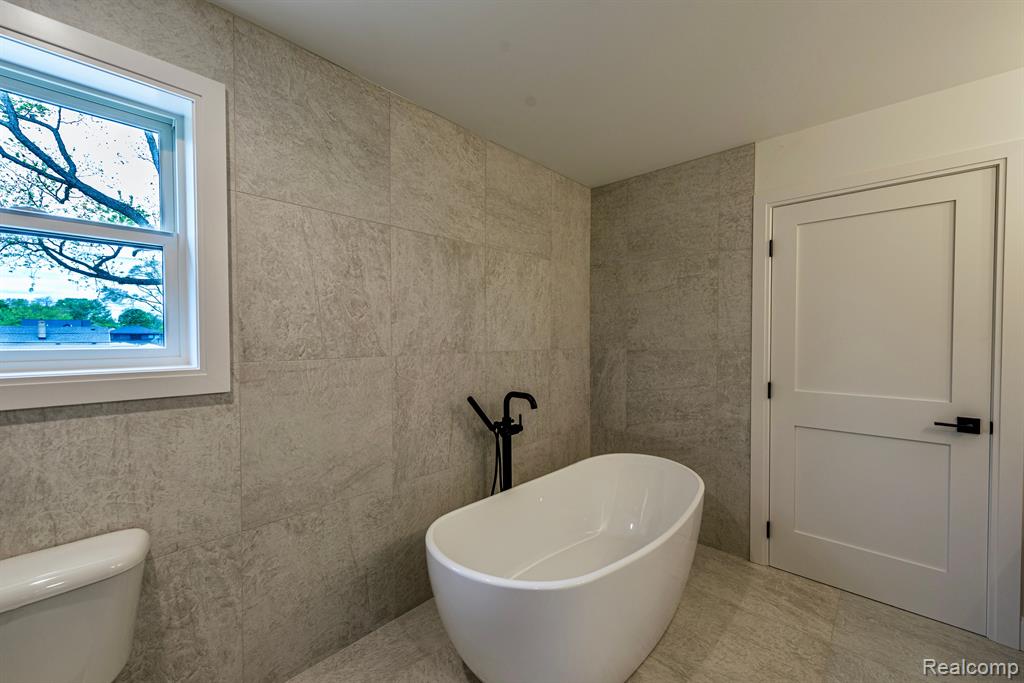 4107 Devon, Royal Oak, MI 48073 — Photo 16