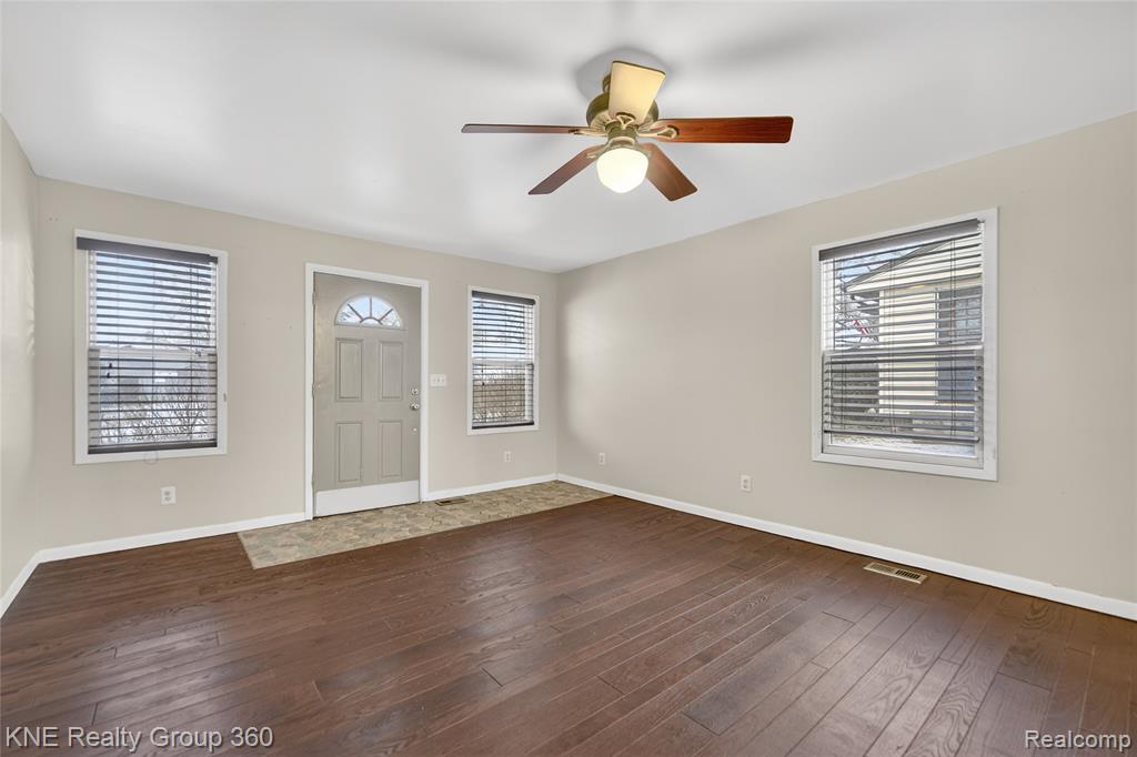 5357 Military Avenue, Brighton, MI 48116 — Photo 13