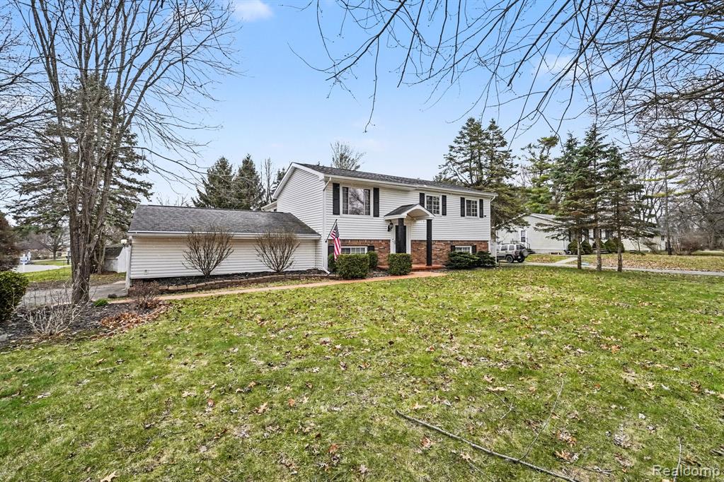 1784 Byron Road, Howell, MI 48855 — Photo 32