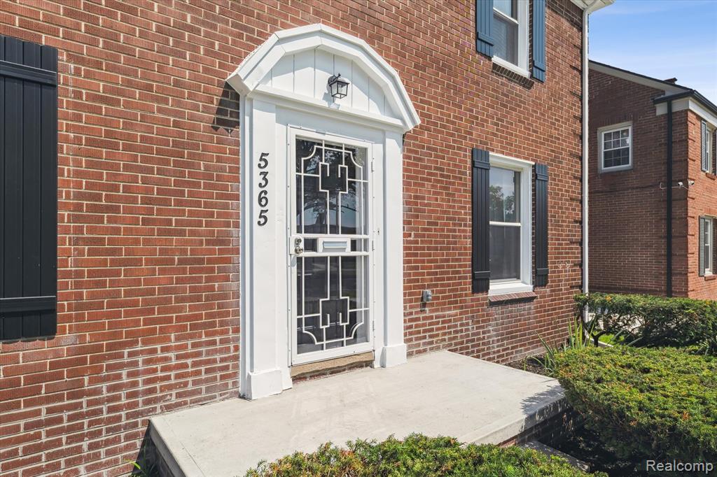 5365 W OUTER Drive, Detroit, MI 48235 — Photo 5