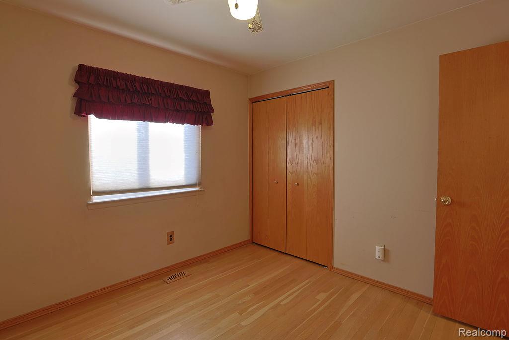 43428 Hartwick Drive, Sterling Heights, MI 48313 — Photo 29