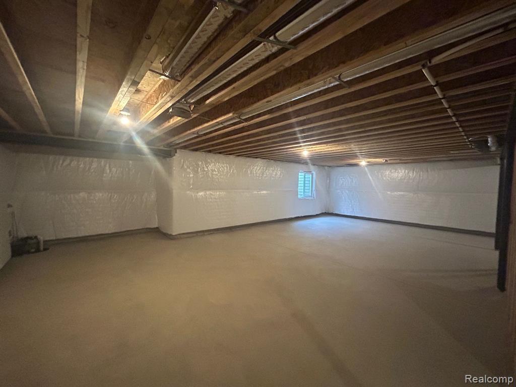 9229 TULIP, Plymouth, MI 48170 — Photo 33