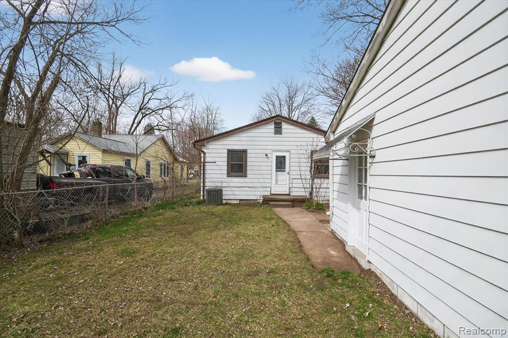 626 Bagley Avenue, Ypsilanti, MI 48198 — Photo 33