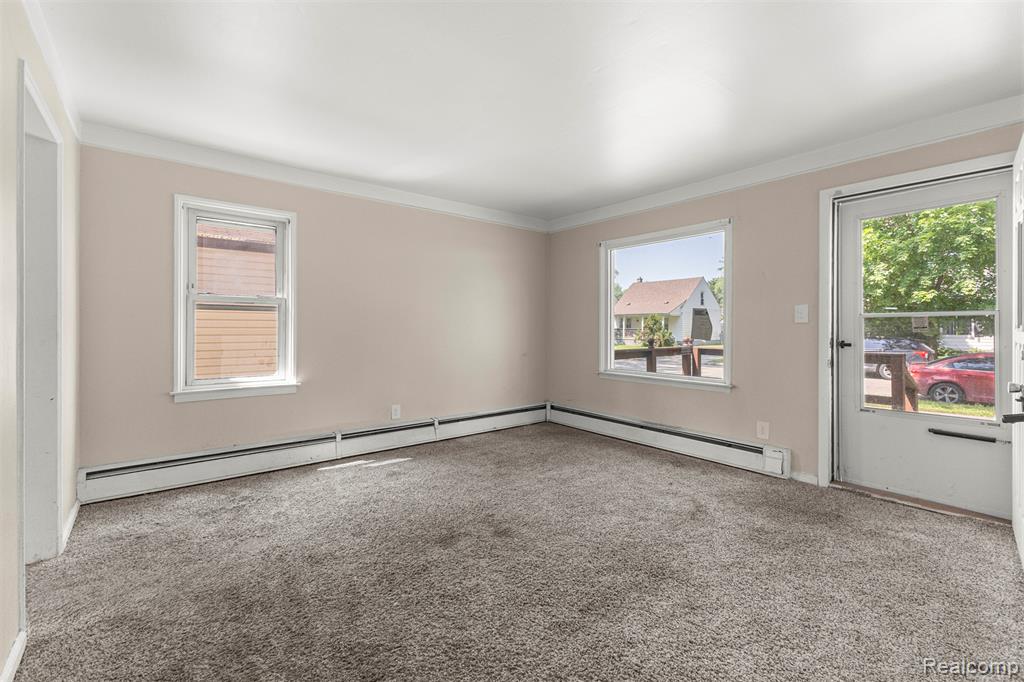 4933 Ziegler Street, Dearborn Heights, MI 48125 — Photo 4