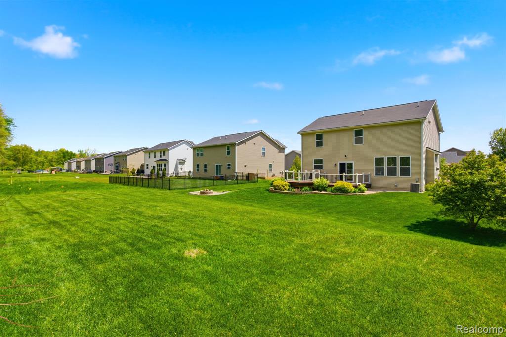 28720 Apple Blossom Drive, Flat Rock, MI 48134 — Photo 43