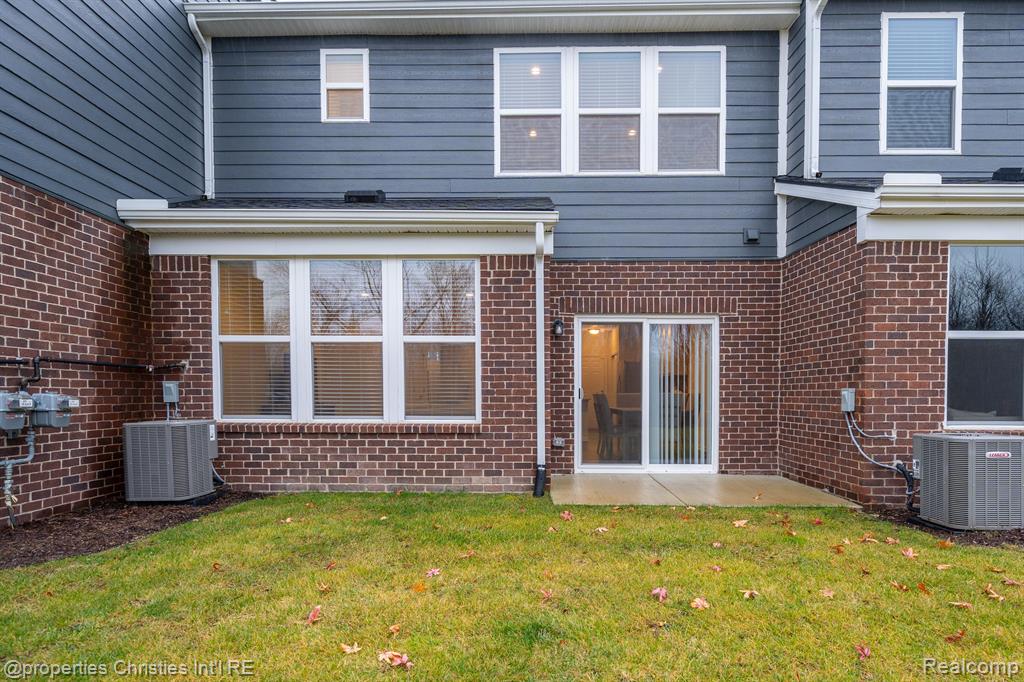 43580 PROSPECT, Novi, MI — Photo 25