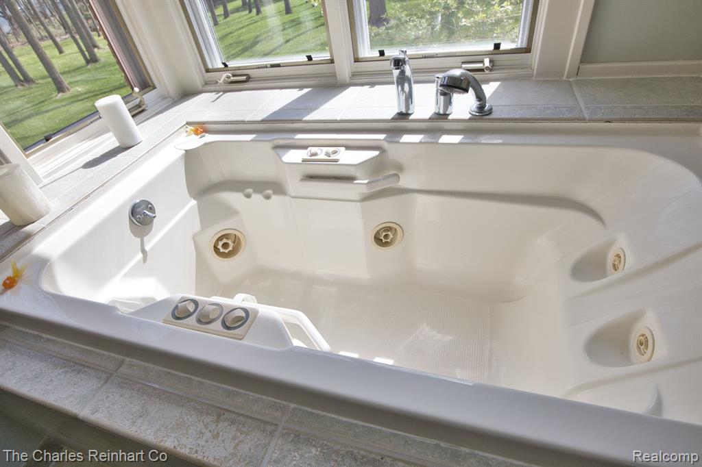 8494 CEDAR HILLS Drive, Dexter, MI 48130 — Photo 16