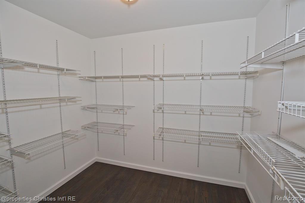 5582 NORTHCOTE, West Bloomfield, MI — Photo 48