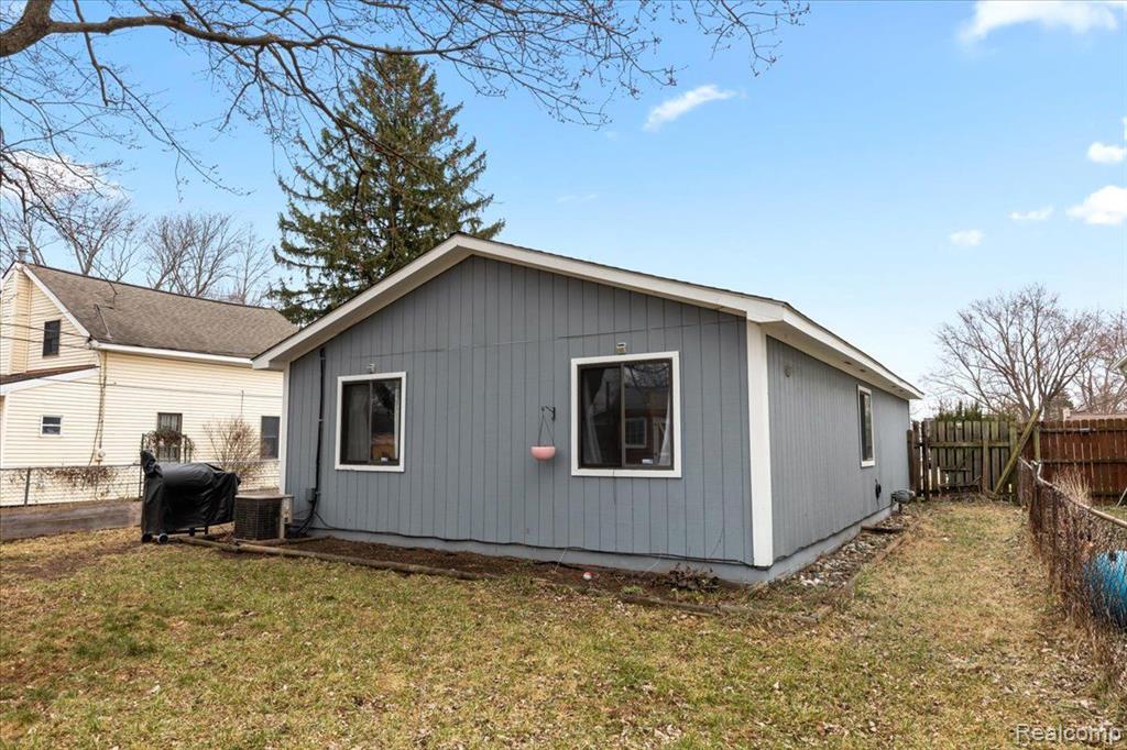 843 JEROME Avenue, Ypsilanti, MI 48198 — Photo 21