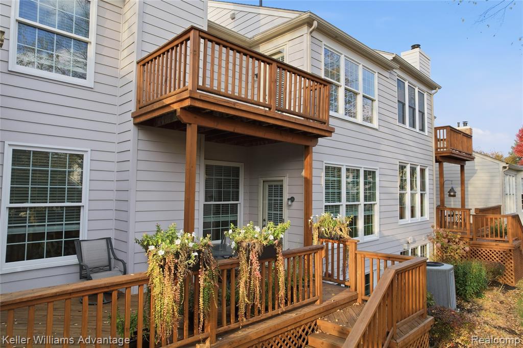 39469 Edgewater Drive, Northville, MI 48168 — Photo 37