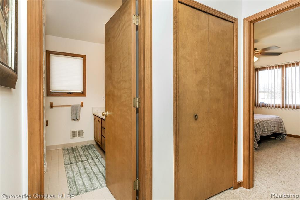 47192 Sanborn Drive, Macomb, MI 48044 — Photo 19