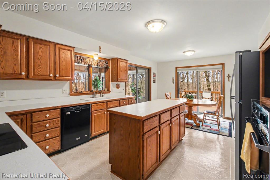5440 Glenway Drive, Brighton, MI 48116 — Photo 8
