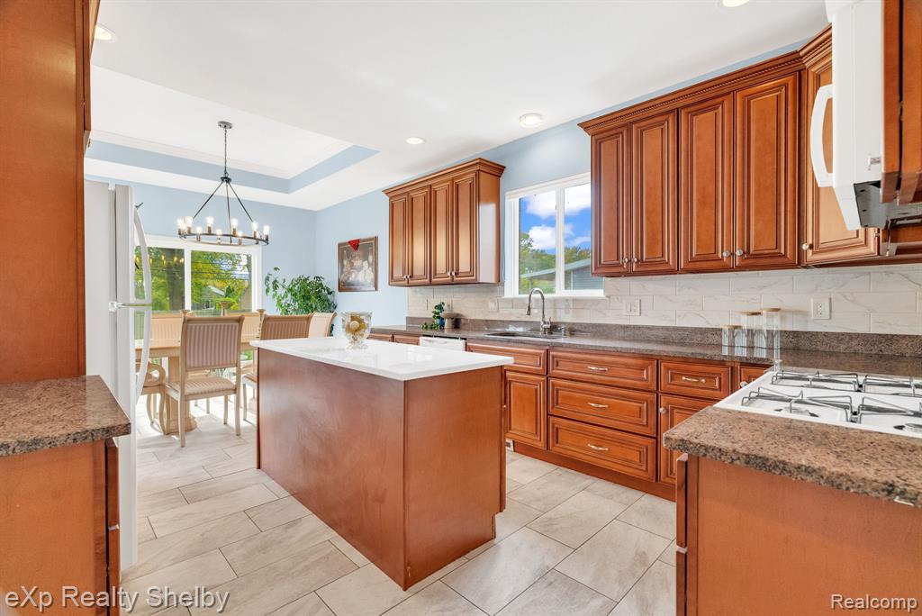 24986 Murray Street, Harrison Township, MI — Photo 22