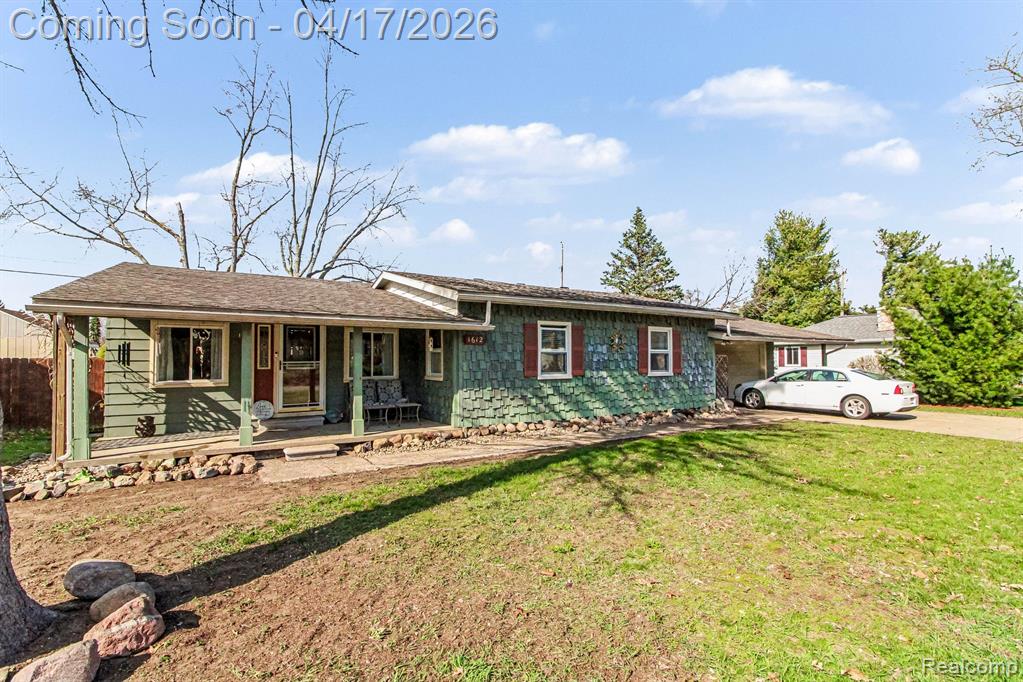 1612 Connecticut Street, Wolverine Lake, MI 48390 — Photo 5