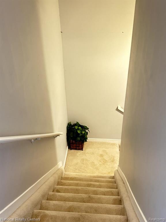 41997 Arrowhead Drive, Novi, MI — Photo 27