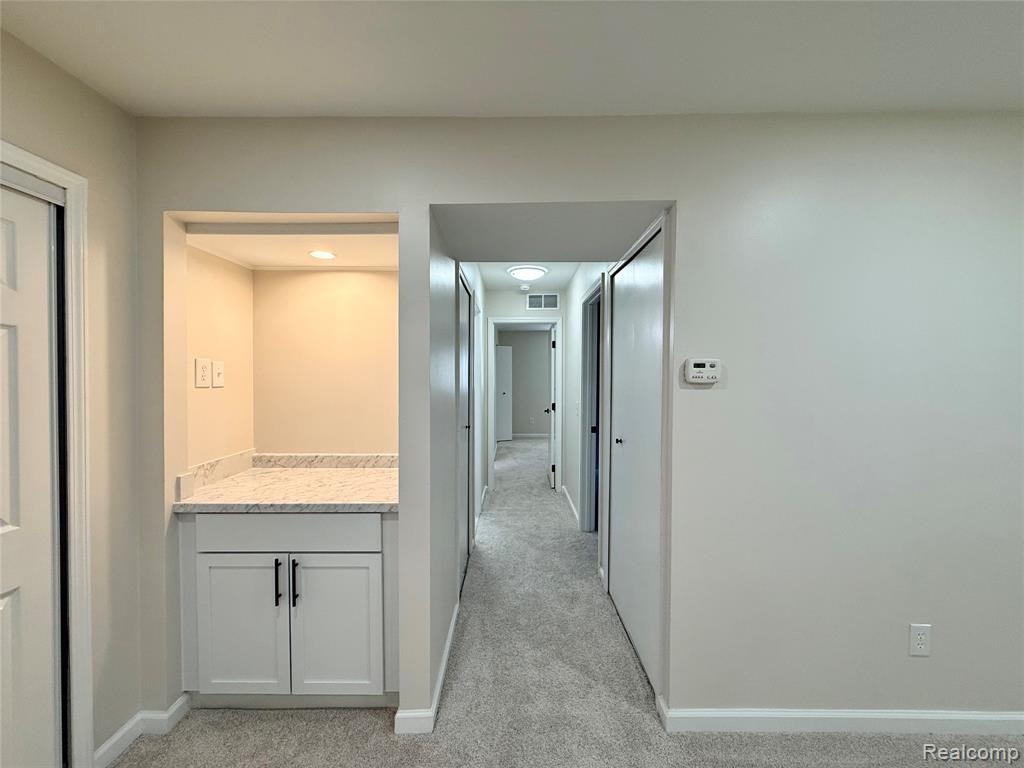 29870 W 12 Mile Road, 703, Farmington, MI 48334 — Photo 14