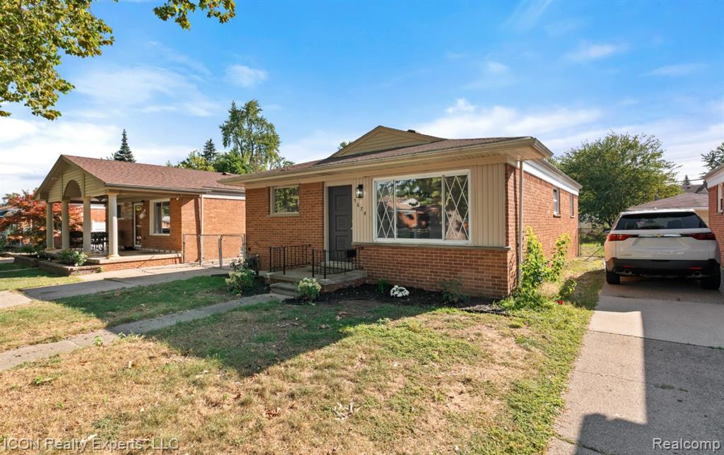 5674 N Lafayette Street, Dearborn Heights, MI 48127 — Photo 3