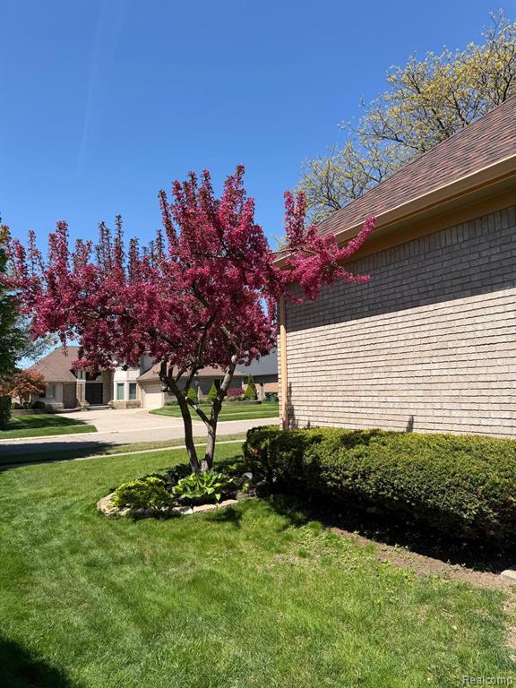 48280 ELMWOOD Drive, Shelby Twp, MI 48315 — Photo 66