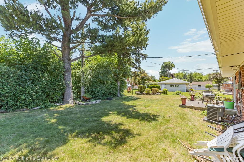 14154 Fenton, Redford, MI 48239 — Photo 51