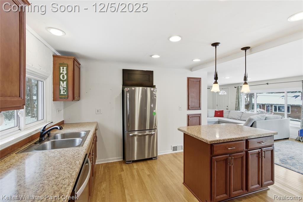 915 Dollar Bay Drive, Lake Orion, MI 48362 — Photo 5