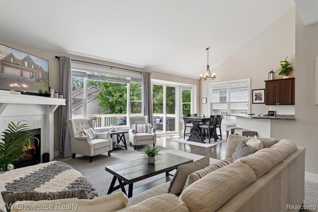 540 NAPA VALLEY Drive, Milford, MI 48381 — Photo 11