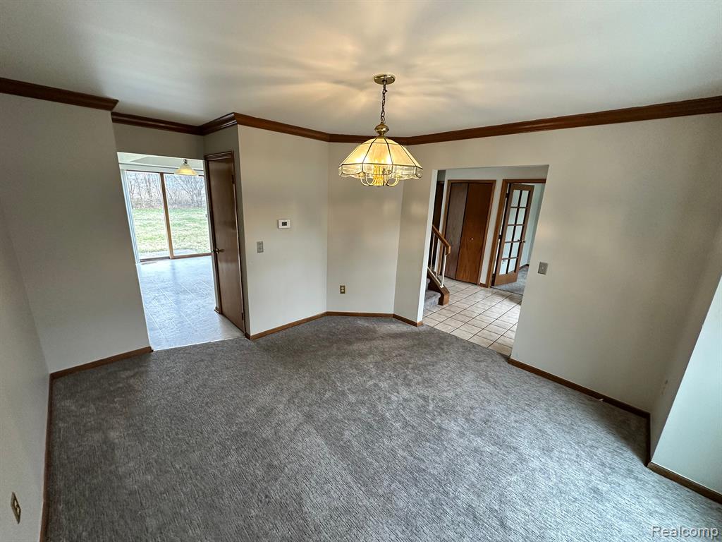 577 LEXINGTON Drive, Rochester Hills, MI 48307 — Photo 11