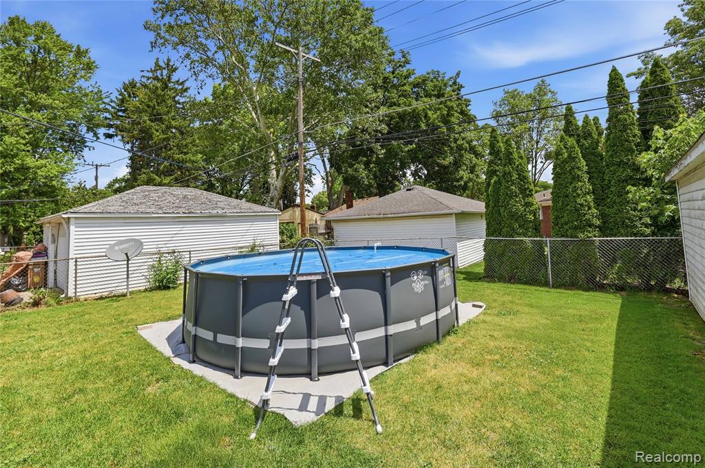 1289 Mulberry Street, Mount Clemens, MI 48043 — Photo 32