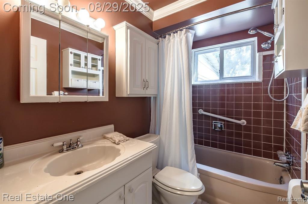524 Elizabeth Street, Rochester, MI 48307 — Photo 14